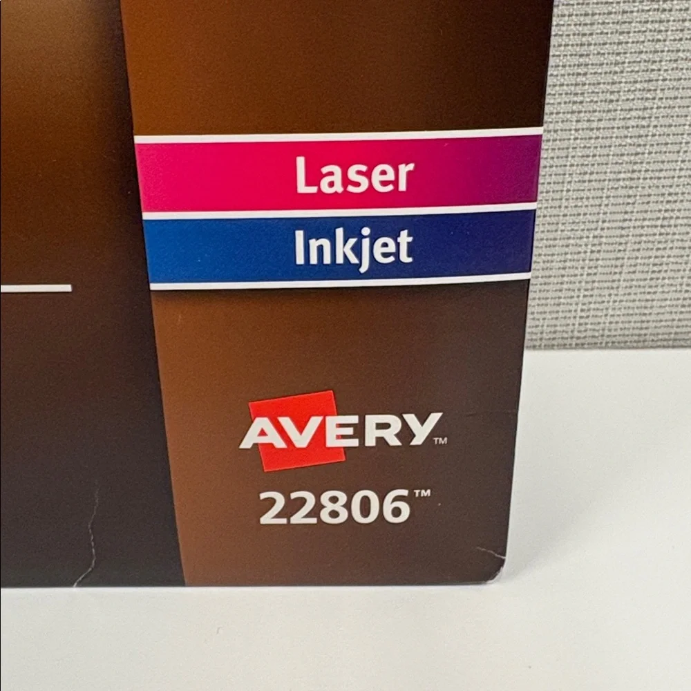 Avery QR Code Square Labels - Print-to-the-Edge - White
